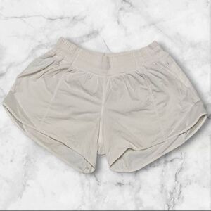 Lululemon Size 6 Tall White Hotty Hot Shorts